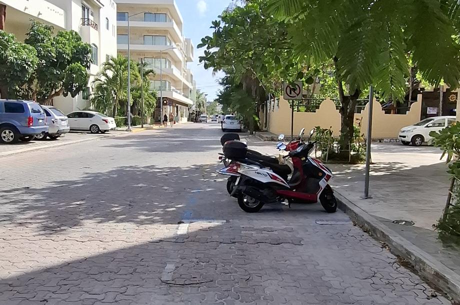 Local 7 Renta Venta Playa del Carmen | Plaza Paseo Cacao-5