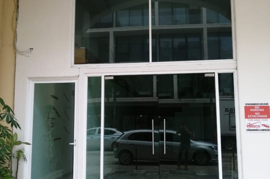 Local en Renta tipo Loft Doble Altura | Condominio Flamingos-2